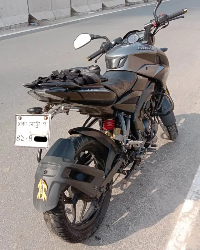 2018 NS160 bajaj pulsar
