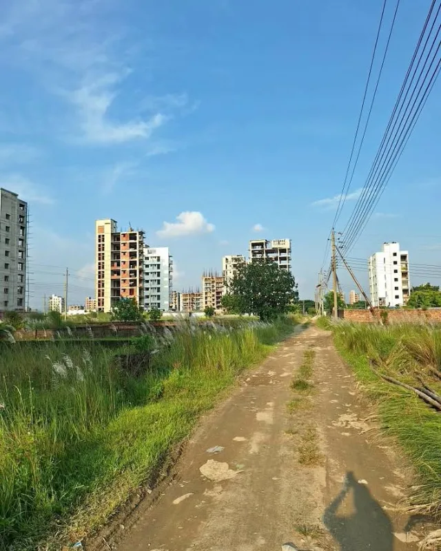 Bashundhara R/A, Block- M, South Faceing, 04 Katha Plot Sell.